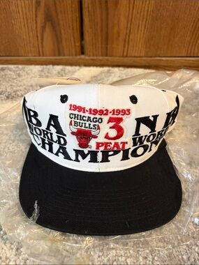 LOGO 7 Chicago Bulls championship hat